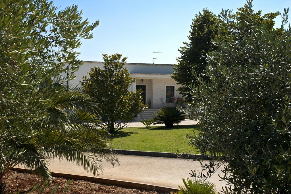 Bed and Breakfast La Volpina Martina Franca Exterior foto
